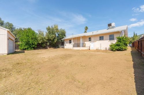 32677 Mesa Dr, Lake Elsinore CA  92530-4648 exterior