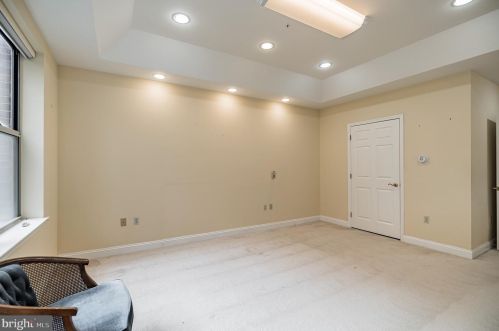 2033 Windrow Dr, Princeton NJ  08540-5023 exterior