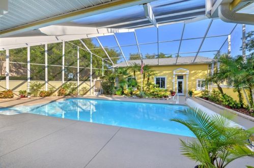 2585 Spruce Creek Blvd, Daytona Beach FL  32128-6787 exterior