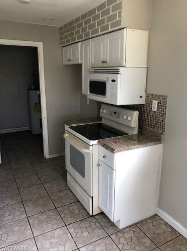 101 Alabama Rd, Lehigh Acres FL  33936-7104 exterior