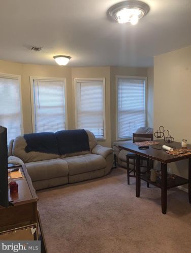 716 State St, Trenton NJ  08618-5417 exterior