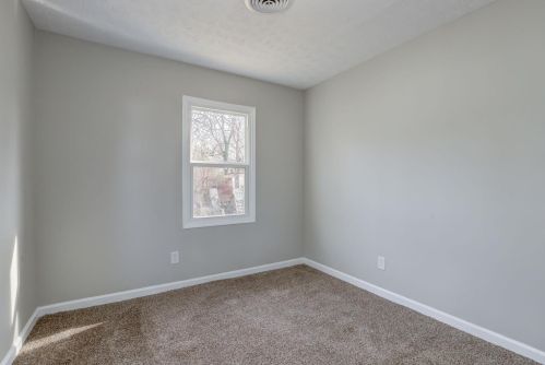 10106 Douglas St, Cincinnati OH 45215-1774 exterior