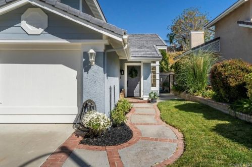 22583 Pamplico Dr, Santa Clarita, CA 91350-3654
