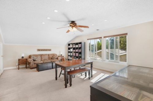 16711 Willow Creek Dr, Morgan Hill CA  95037-4819 exterior