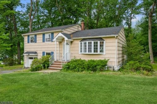 42 Warren St, Whippany NJ  07981-1921 exterior