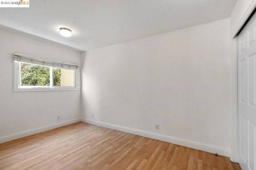 1327 Mariposa St, Richmond CA 94804-5017 exterior