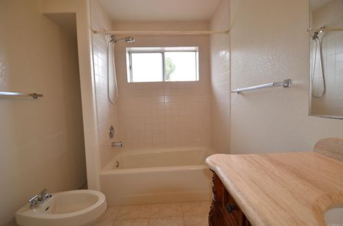 2914 Mobley St, San Diego CA 92123-3037 exterior