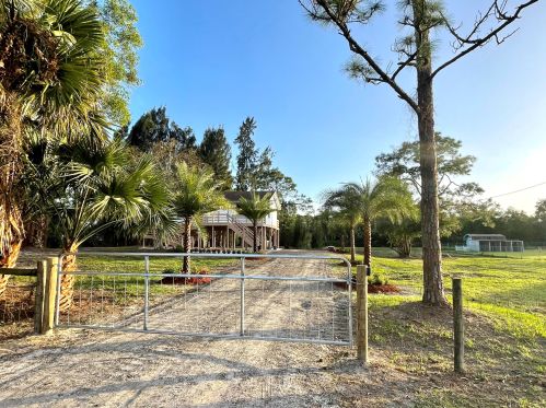 16318 Pimlico Dr, Town Of Loxahatchee Groves, FL 33470-4025