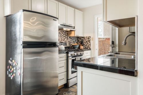 1703 Speyer Ln, Redondo Beach CA  90278-4729 exterior