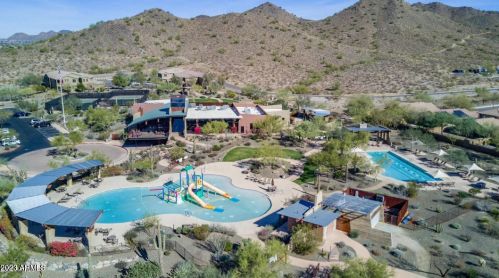 1735 Desperado Way, Phoenix AZ  85085-6329 exterior