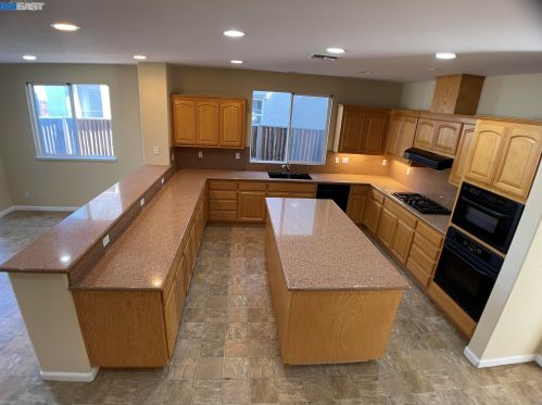 6942 New Melones Cir, Discovery Bay CA  94505-2636 exterior