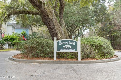 37 Brisbane Dr, Beaufort SC  29902-5718 exterior