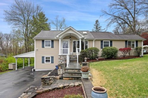 50 Lovell St, Mahopac, NY 10541-3954
