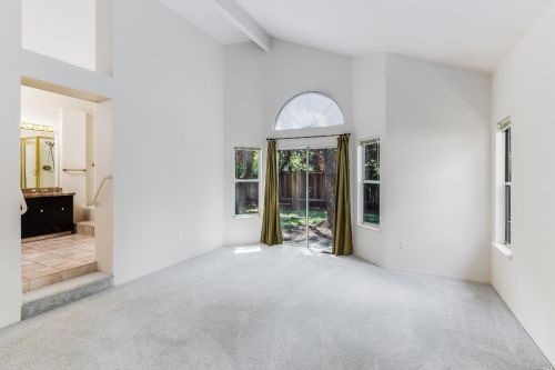 328 Windflower Ct, Windsor CA  95492-8618 exterior