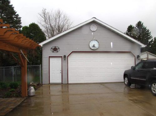 115 Burchard St, Beaver Dam, WI 53916-1803