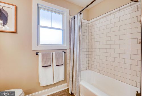 650 George St, Charles Town WV  25414-1461 exterior