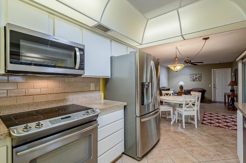 9502 Cedar Hill Cir, Sun City, AZ 85351-1437