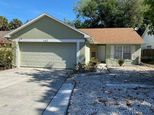 142 Kelly Cir, Sanford, FL 32773-7358