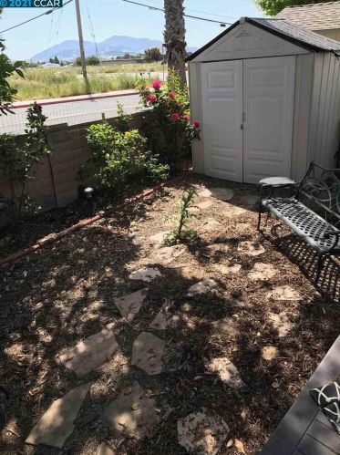140 Damascus Loop, Pacheco CA  94553-6309 exterior