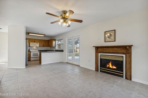 222 Summers Creek Dr, Merritt Island FL  32952-2684 exterior