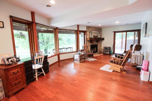 9181 Avon Rd, Salineville OH  43945-9407 exterior