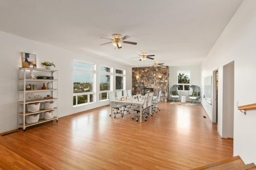 2125 Locust St, San Diego CA  92106-1622 exterior