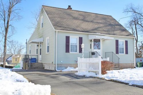140 Garfield Rd, Bristol, CT 06010-5307