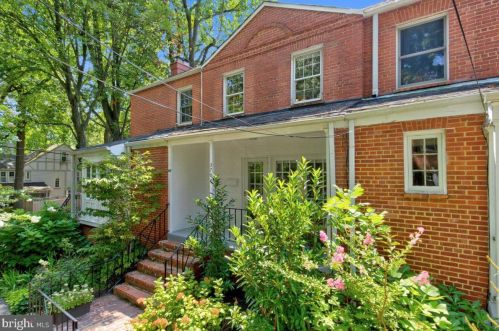 3704 Jocelyn St, Washington, DC 20015-1808