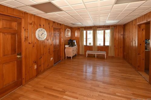 29 Ash St, Norwich CT  06351-1804 exterior