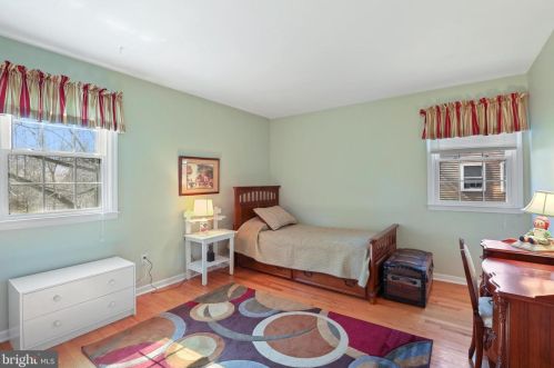 343 Richard Rd, Yardley PA  19067-1969 exterior