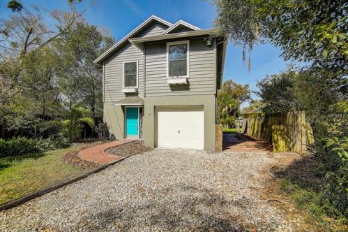 99 1st Ave, Lutz FL  33549-4219 exterior