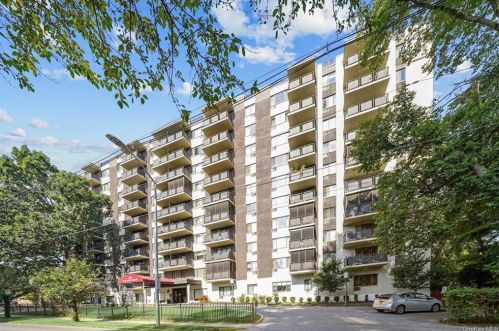 160 Academy St, Poughkeepsie NY 12601-4515 exterior