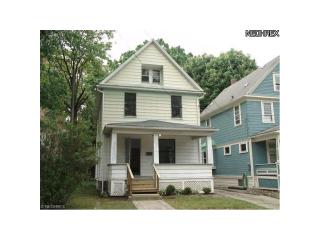 978 Bailey Ave, Akron, OH 44302-1010