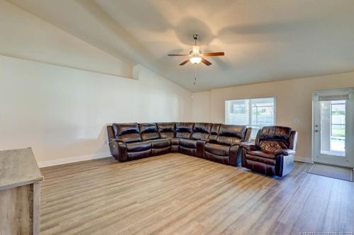 5860 Poe Ct, Port Saint Lucie FL  34986-4644 exterior