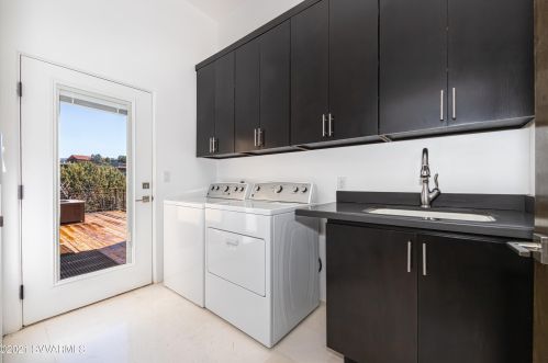 130 Grasshopper Ln, Sedona AZ 86336-4529 exterior