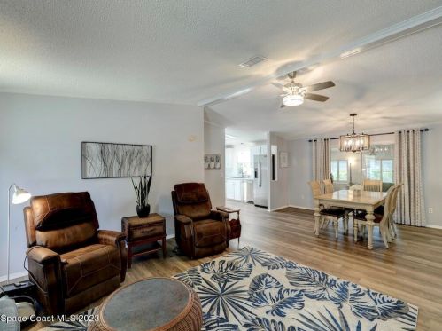 1009 Robin Dr, Sebastian FL  exterior