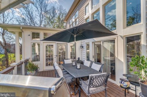 18292 St Georges Ct, Leesburg VA  20176-7421 exterior