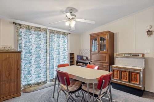 251 Fire Pond Rd, Hopkinton NH  03229-2923 exterior