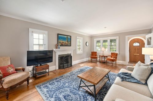 2424 82, Milwaukee WI 53213-1019 exterior