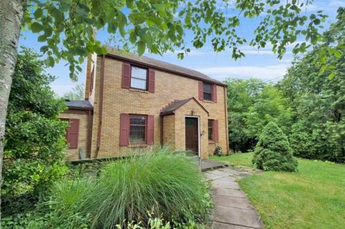 205 Woodland Ave, Glenshaw, PA 15116-2010