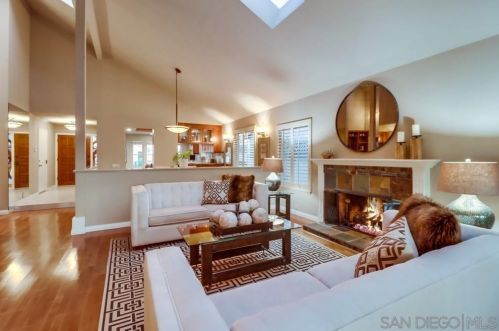 10370 Viacha Dr, San Diego CA  92124-3411 exterior
