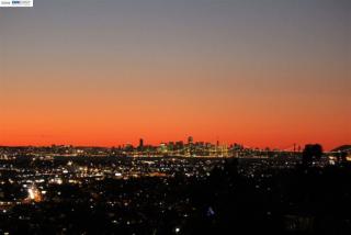 7333 Sunkist Dr, Oakland, CA 94605-2658