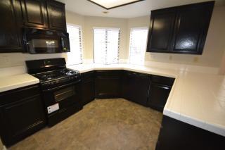 4553 Grandview Dr, Palmdale CA  93551-1165 exterior