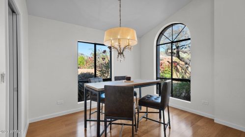 10863 11th St, Phoenix AZ  85020-5836 exterior