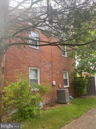 2965 Rumson Dr, Harrisburg, PA 17104-1548