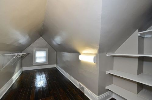 15 Emerson Ave, Pittsburgh PA 15215-3212 exterior