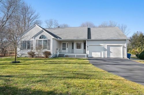 65 Great Neck Rd, Waterford, CT 06385-3304