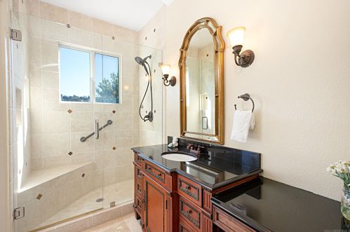 7713 Hazard Center Dr, San Diego CA  92108-4541 exterior