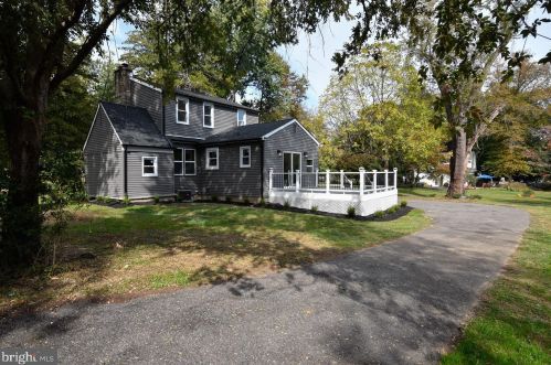 380 Ivy Mills Rd, Glen Mills PA  19342-1424 exterior