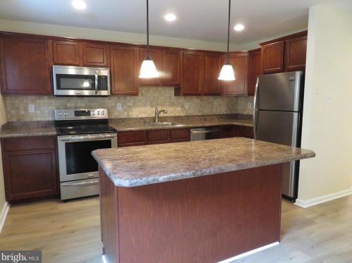 2157 Birch Dr, Miquon, PA 19444-2116